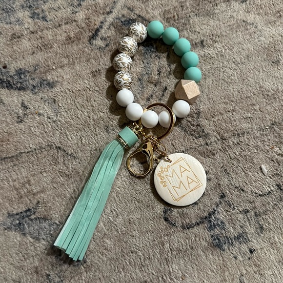 NWT Mama wristlet keychain - Picture 1 of 1